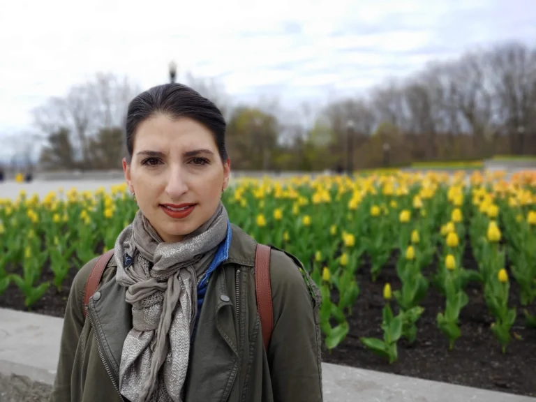 Health coach Evelyne helping women over 40 in Montreal achieve sustainable weight loss and wellness goals